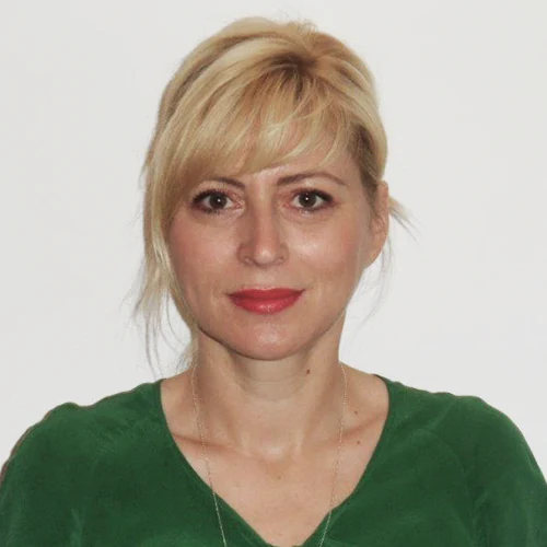 Dr Dana Novak