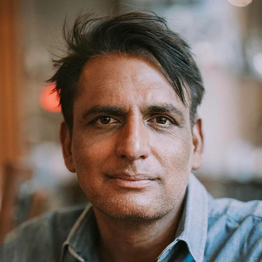 Dr Pravin Tipirneni